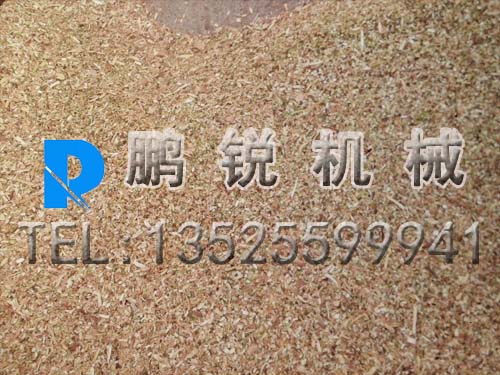 柴油機(jī)帶動碎木機(jī)